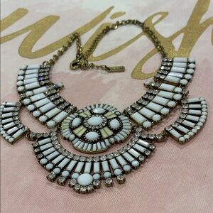 Chic White Beaded Rhinestones Inlay and Gold Tone Necklace